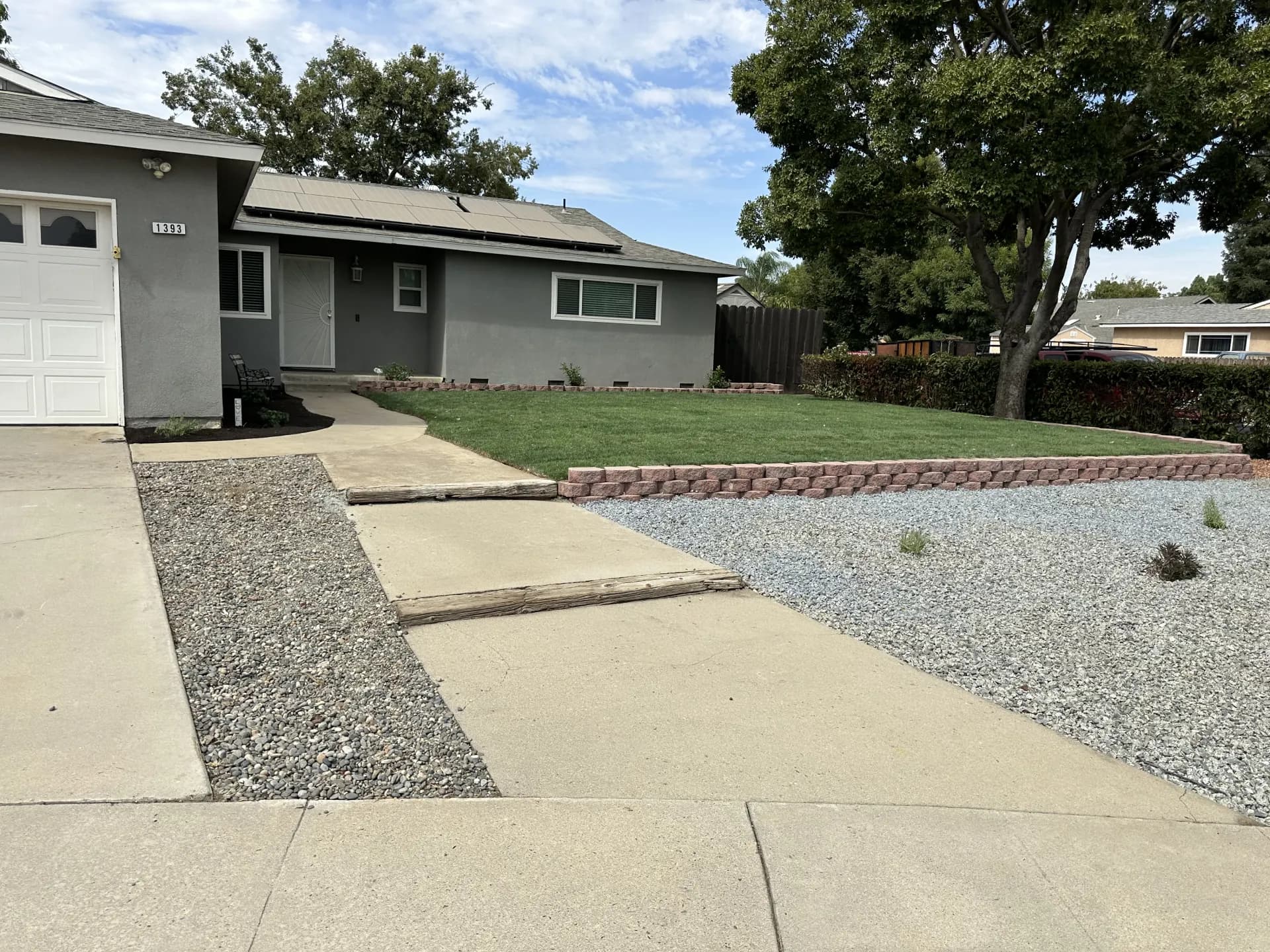 Front yard retaining wall — street view