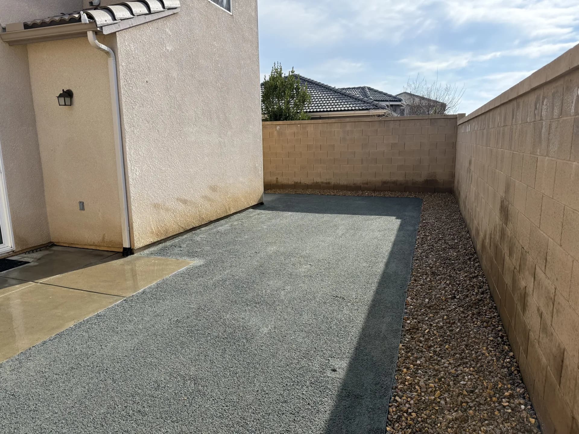 Side yard DG with block wall