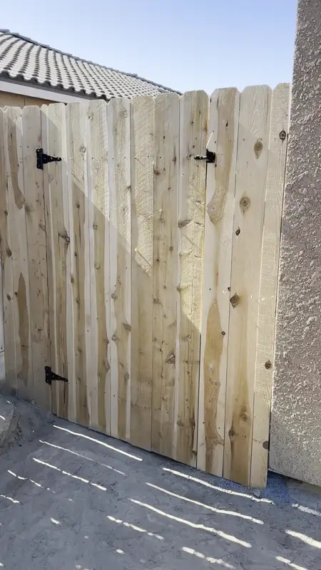 DG wood fence detail walkthrough